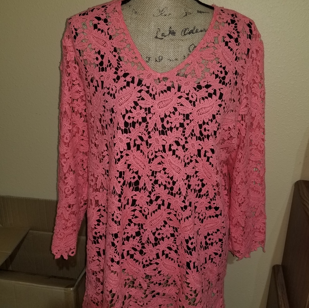 Top - Picture 2 of 4